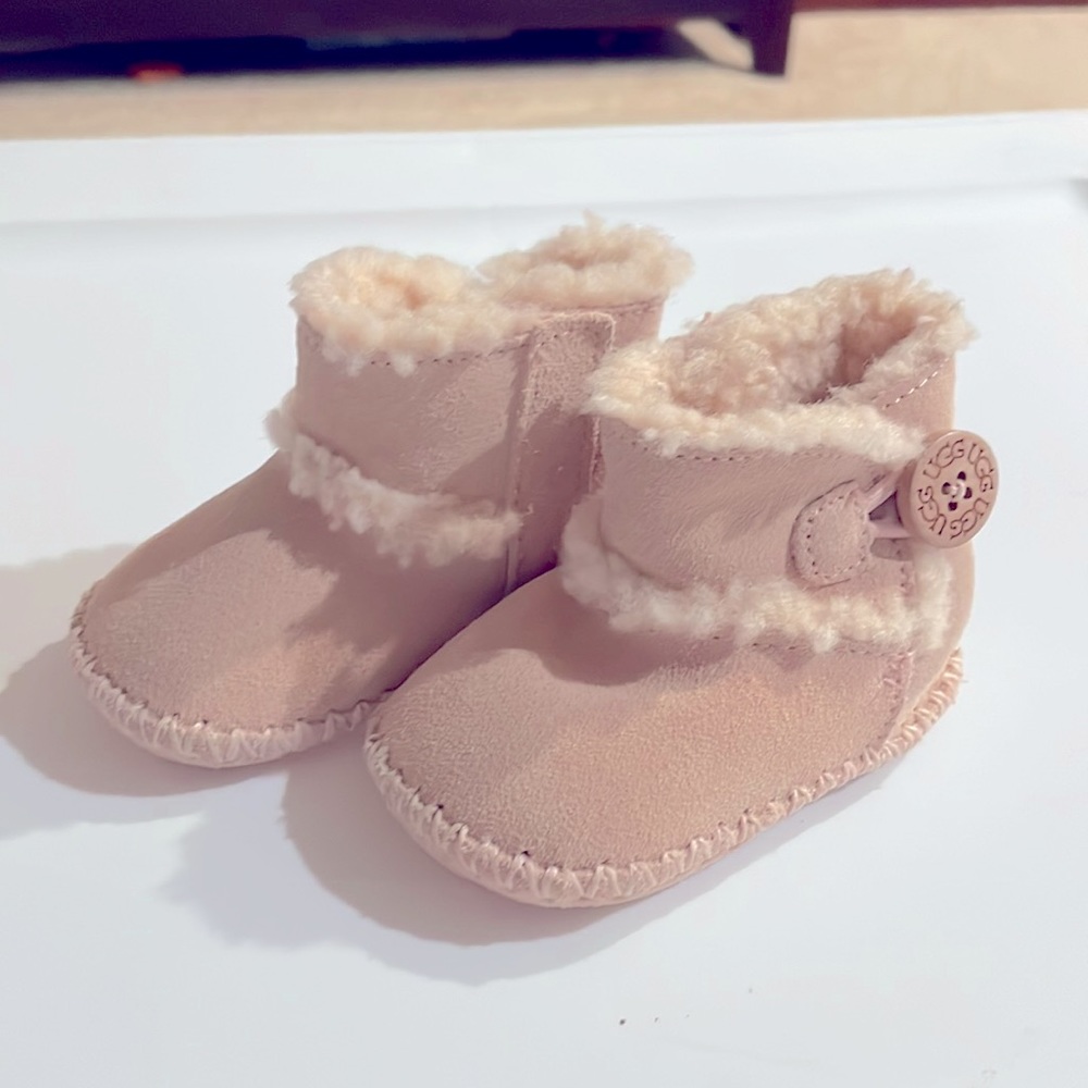 UGG Pink Shearling Lemmy Booties Like New